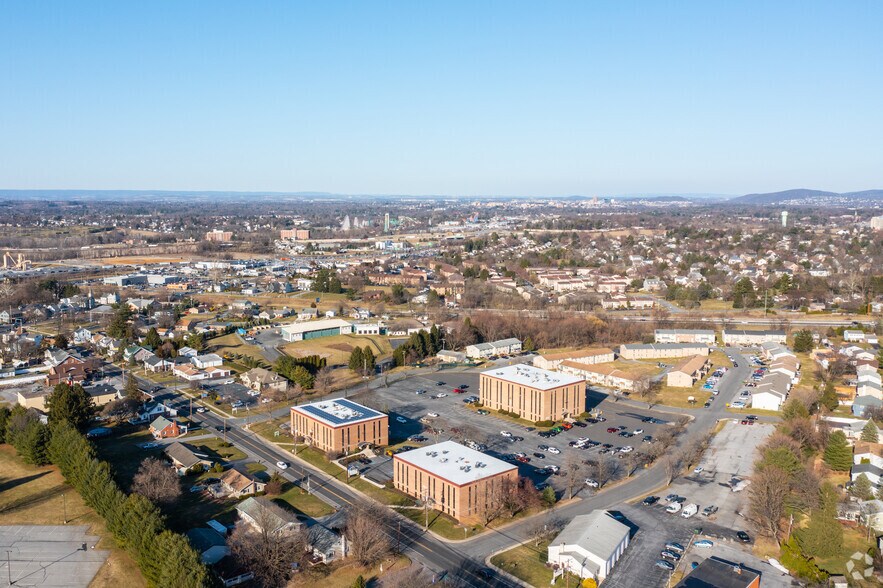 More Photos Of 1011 N Brookside Rd, Wescosville Office For Lease