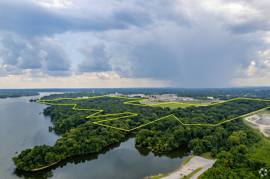 More Photos Of 1002 Industrial Dr, Old Hickory Land For Lease
