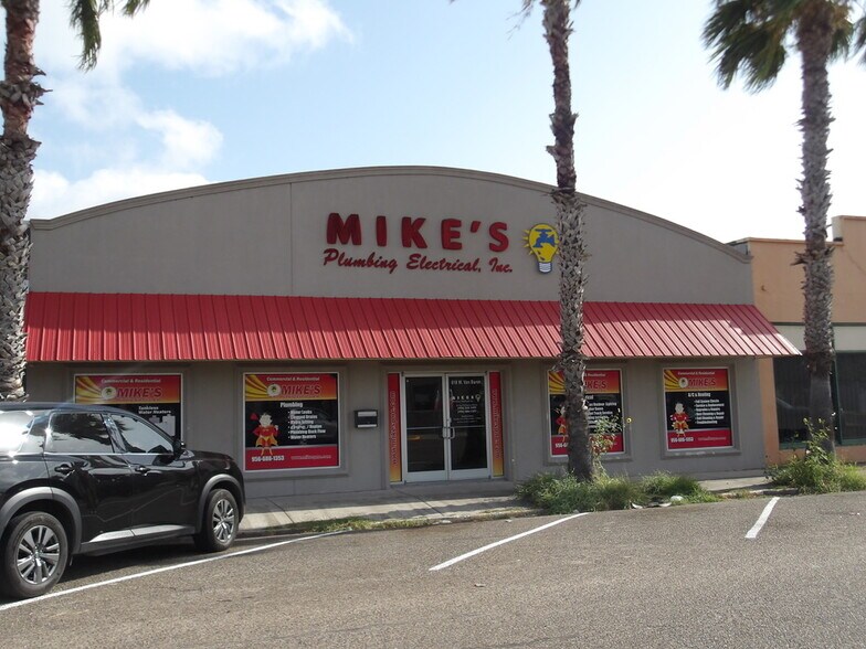 More Photos Of 618 W Van Buren Ave, Harlingen Light Distribution For Sale