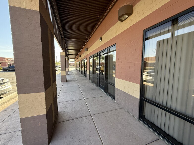 More Photos Of 4110 N 108th Ave, Phoenix Medical For Lease