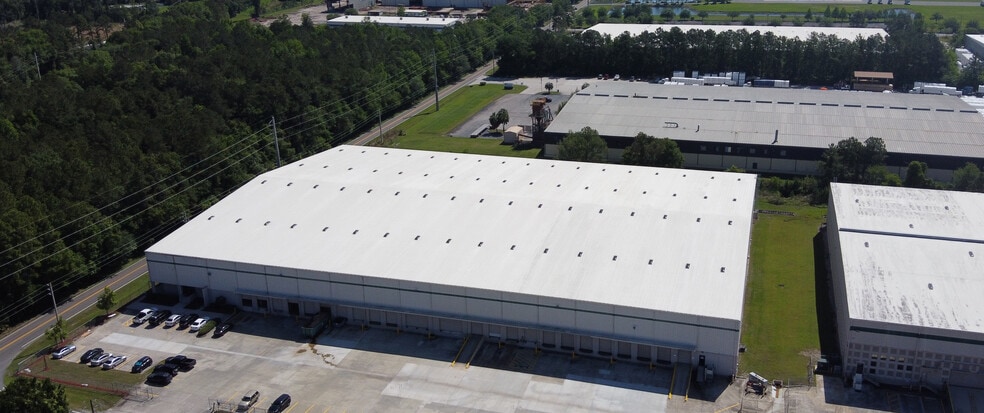 More Photos Of 2155 Ellis Rd N, Jacksonville Distribution For Lease