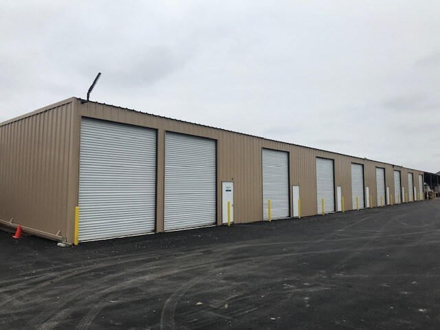 More Photos Of 22314 Interstate 45 N, Spring Specialty For Sale