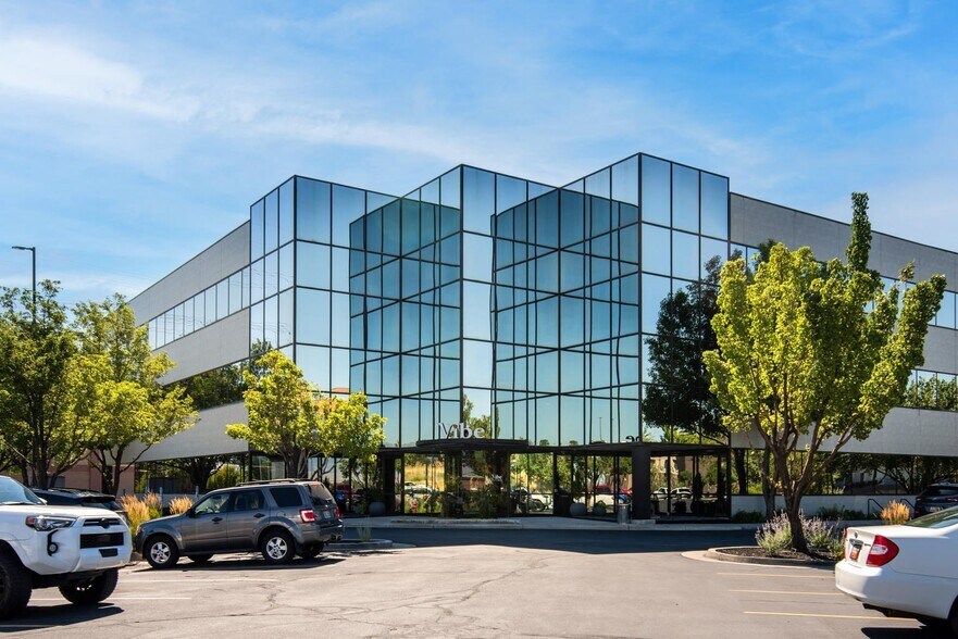More Photos Of 10542 S Jordan Gtwy, South Jordan Loft Creative Space For Sale