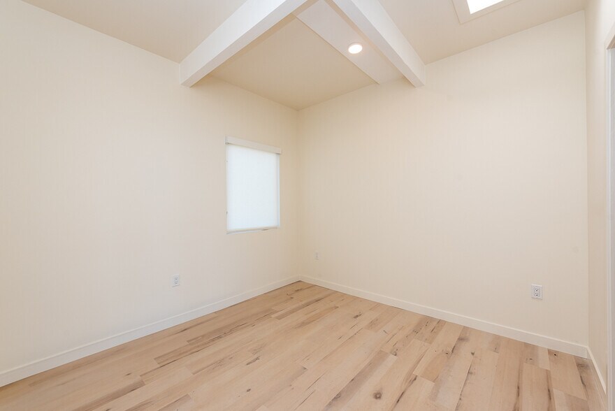 More Photos Of 7273 Birdview Ave, Malibu Apartments For Sale
