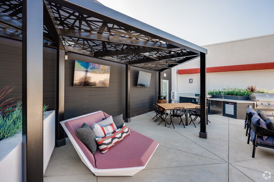 More Photos Of 1912 S Jacaranda St, Anaheim Apartments For Lease