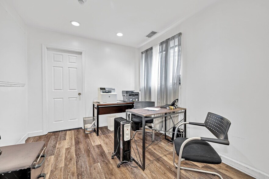 More Photos Of 360 Mount Pleasant Ave, Mamaroneck Storefront For Sale