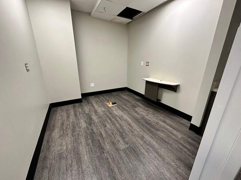 More Photos Of 1955 Arapahoe St, Denver Apartments For Lease