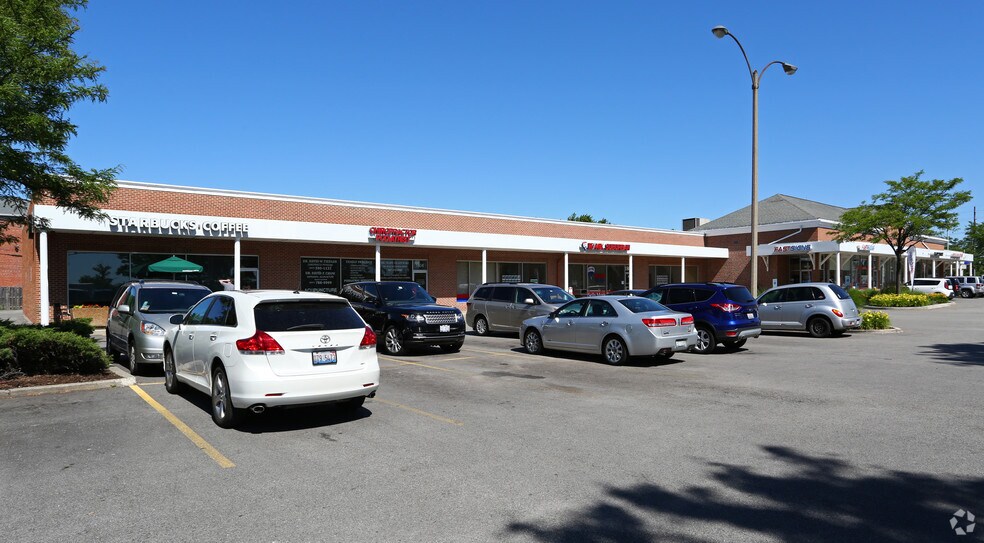 More Photos Of 1802-1828 N Arlington Heights Rd, Arlington Heights Unknown For Lease