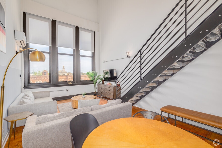 More Photos Of 220 S 47th St, Philadelphia Apartments For Lease