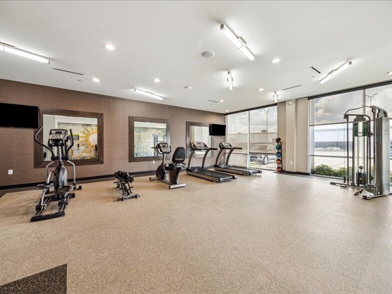 More Photos Of 21119 Interstate 45, Spring Hotel For Sale