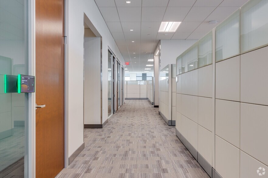 More Photos Of 101 E 2nd St, Tulsa Office For Lease