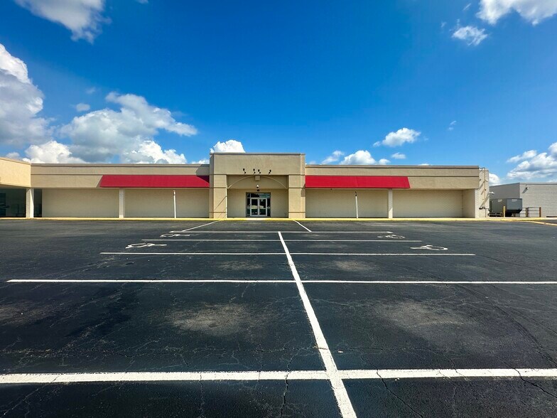 Primary Photo Of 309 Huffman Mill Rd, Burlington Storefront Retail Office For Lease