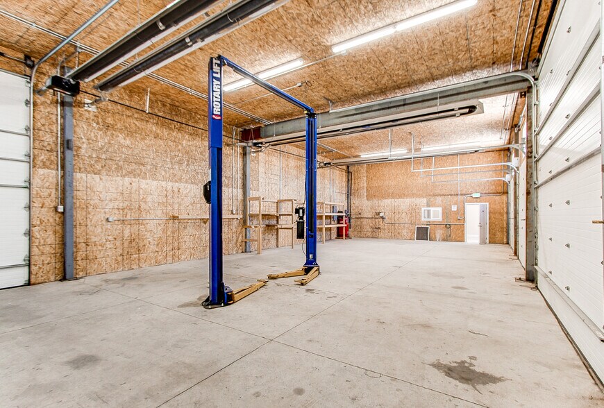 More Photos Of 655 7th Ave, Deer Trail Warehouse For Sale