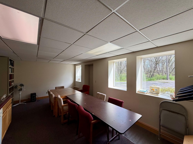 More Photos Of 711 S Calumet Rd, Chesterton Office For Sale