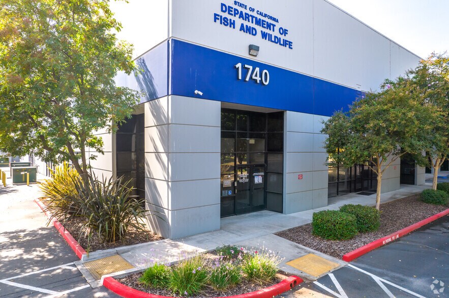 More Photos Of 1740-1780 N Market Blvd, Sacramento Warehouse For Lease