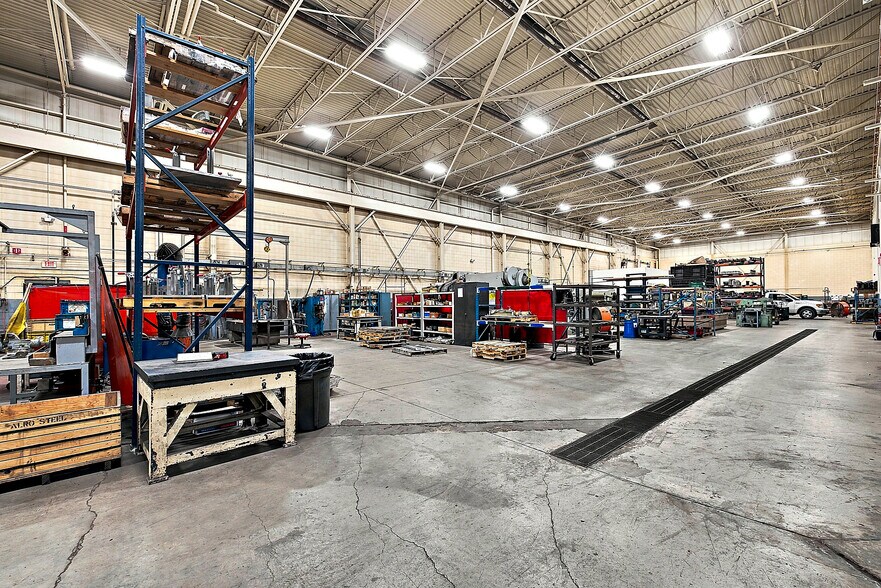More Photos Of 33842 James J. Pompo Dr, Fraser Manufacturing For Sale