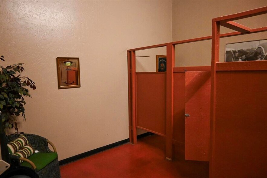 More Photos Of 14724 Hornbrook rd, Hornbrook Restaurant For Sale