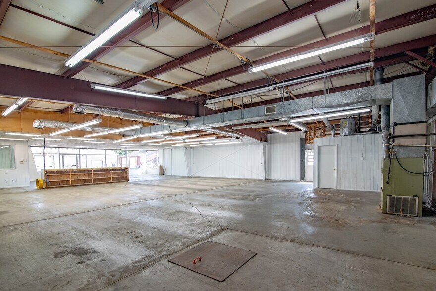 More Photos Of 716 High St, Brandenburg Freestanding For Sale