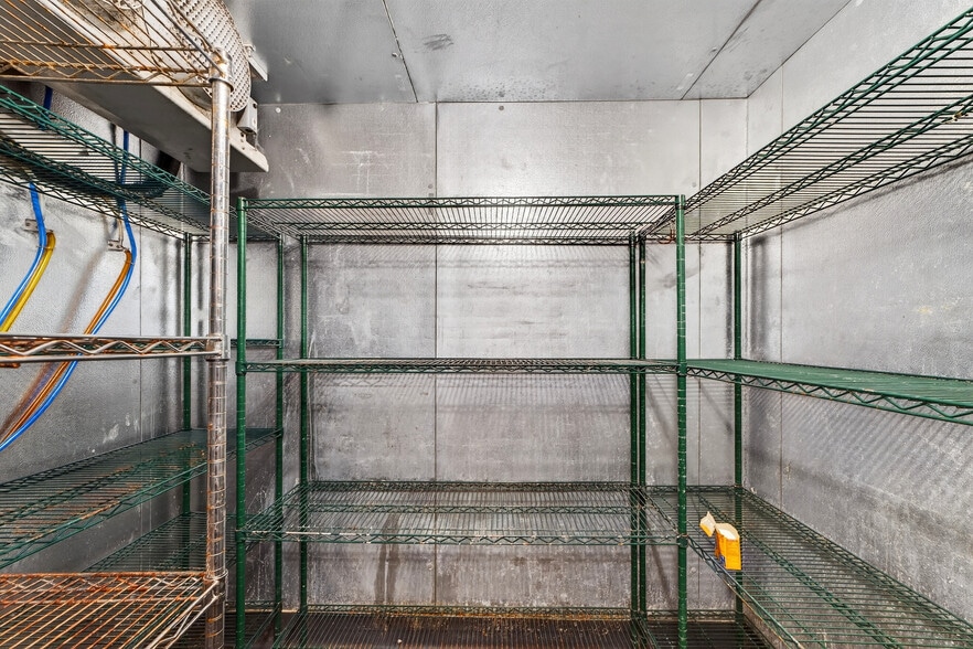 More Photos Of 2401 Kettner Blvd, San Diego Restaurant For Lease