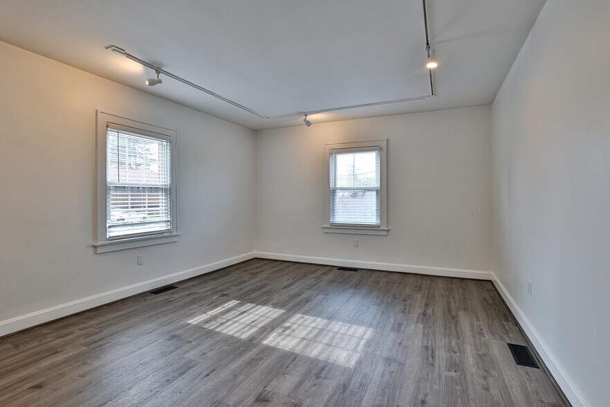 More Photos Of 7197 Paddison Rd, Cincinnati Daycare Center For Sale