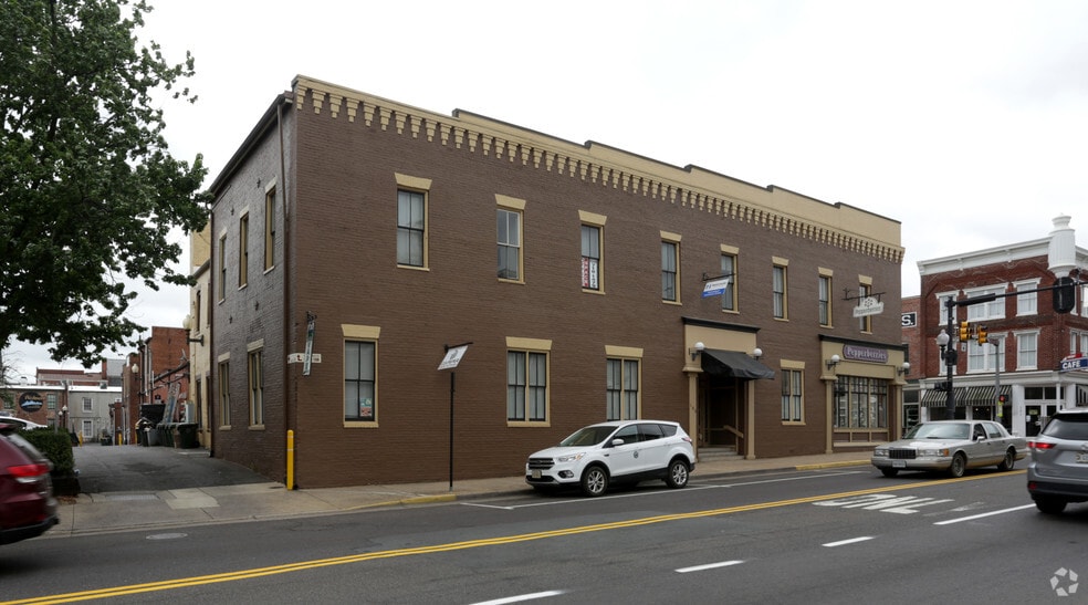 More Photos Of 105 N Main St, Culpeper Storefront Retail Office For Lease