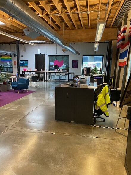 More Photos Of 2712 N Mississippi Ave, Portland Office For Lease
