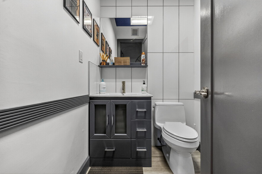 More Photos Of 1033-1077 River Rd, Edgewater Apartments For Sale