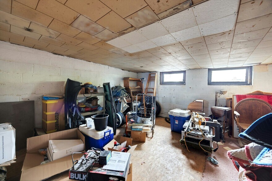 More Photos Of 18 McDermott Pl, Bergenfield Industrial For Sale