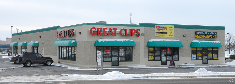 Primary Photo Of 1321 Bellefontaine St, Wapakoneta Storefront For Lease