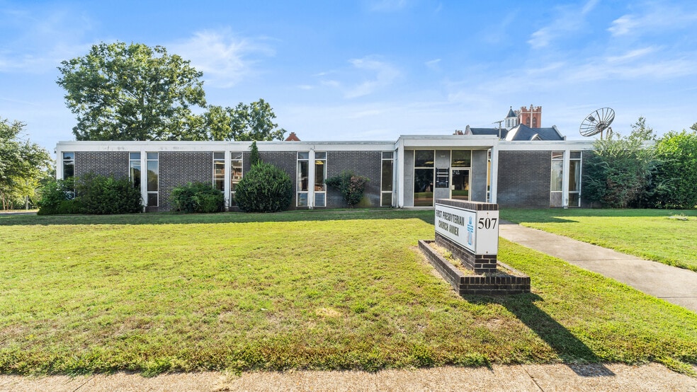 Primary Photo Of 507 Hickory St, Texarkana Office For Sale