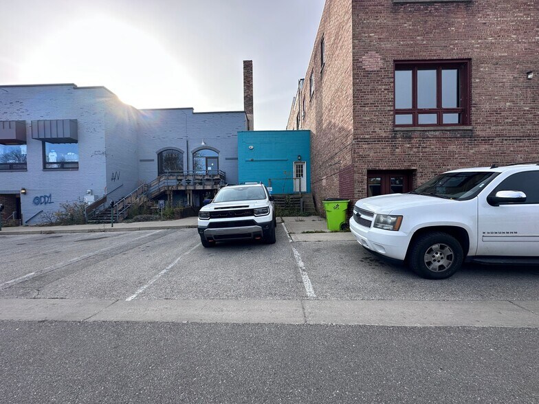 More Photos Of 207 E Front St, Traverse City General Retail For Sale