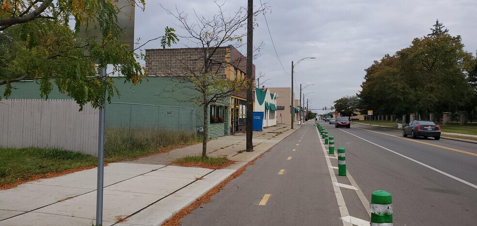 More Photos Of 8228 W McNichols Rd, Detroit General Retail For Sale