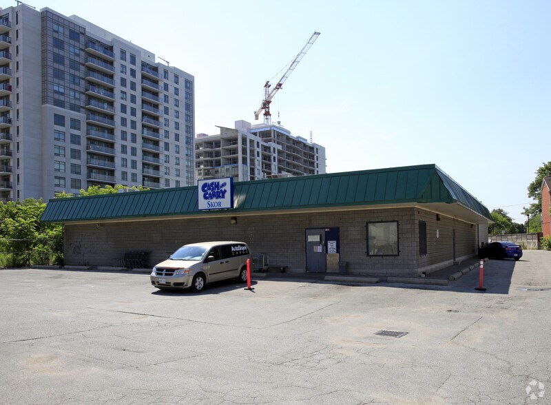 Primary Photo Of 1453 Dupont St, Toronto Industrial For Lease