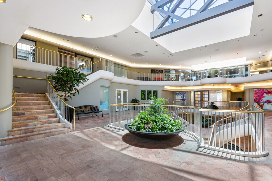 More Photos Of 1375 Burlingame Ave, Burlingame Unknown For Lease