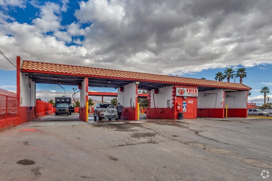 Primary Photo Of 1402 N Eastern Ave, Las Vegas Carwash For Sale