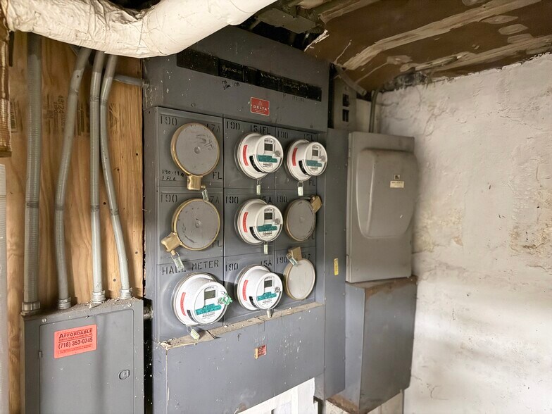 More Photos Of 190-17 Crocheron Ave, Flushing Apartments For Sale