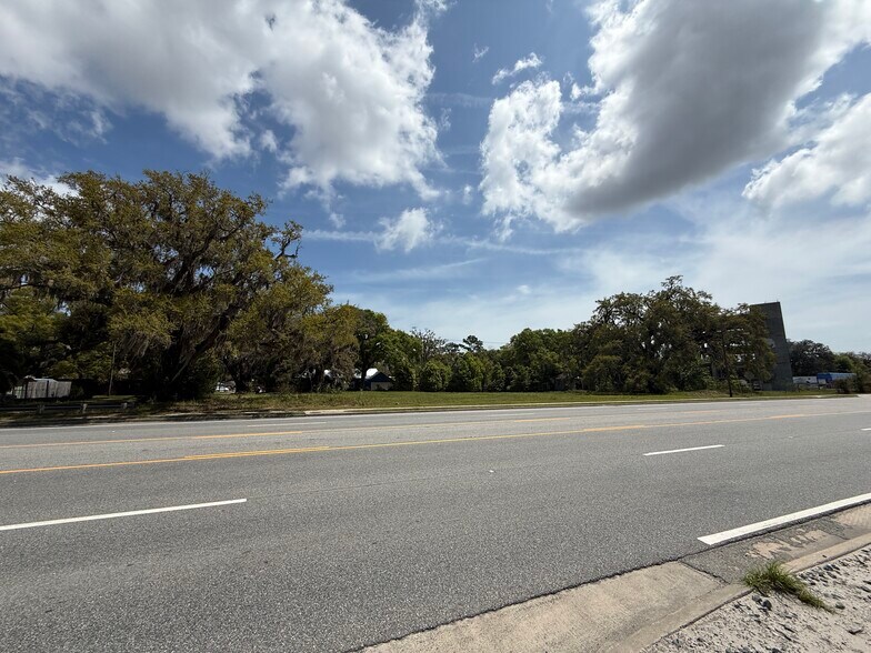 More Photos Of 2508 Newcastle St, Brunswick Apartments For Sale