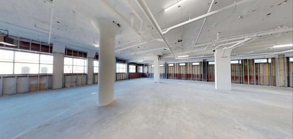 More Photos Of 133 W Pittsburgh Ave, Milwaukee Apartments For Lease