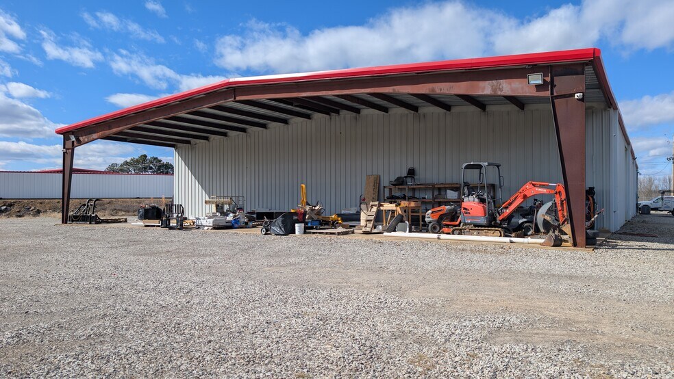 More Photos Of 3369 AR-36 Ave, Searcy Flex For Sale