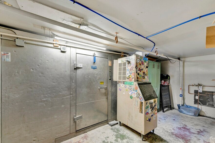 More Photos Of 121 W Main St, Trinidad General Retail For Sale