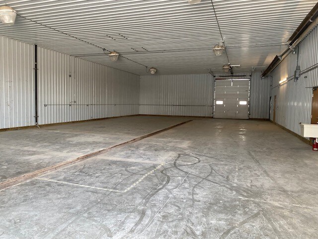 More Photos Of 4210 Highway 14 E, Rochester Industrial For Sale