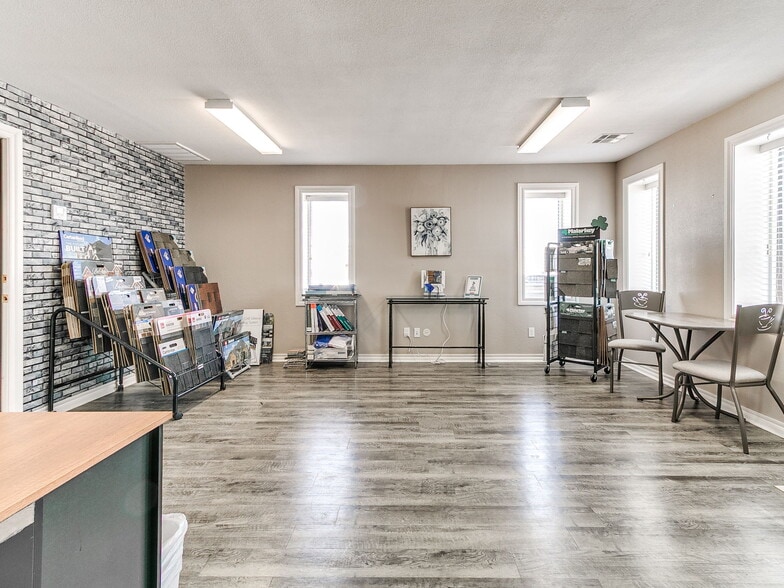 More Photos Of 1064 Industrial Dr, Yukon Light Distribution For Lease