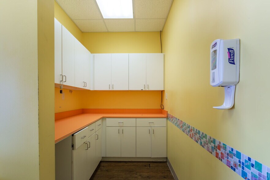 More Photos Of 118 S Scales St, Reidsville Medical For Lease