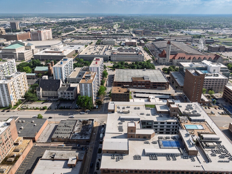 More Photos Of 1700 Olive St, Saint Louis Office For Sale