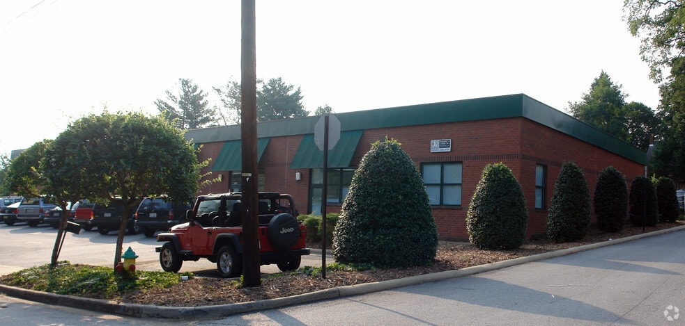 More Photos Of 53 Shiloh Rd, Asheville Flex For Lease