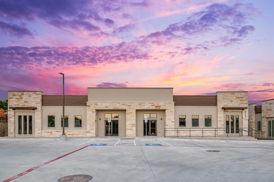 Primary Photo Of 2156 N Lake Forest Dr, McKinney Medical For Sale