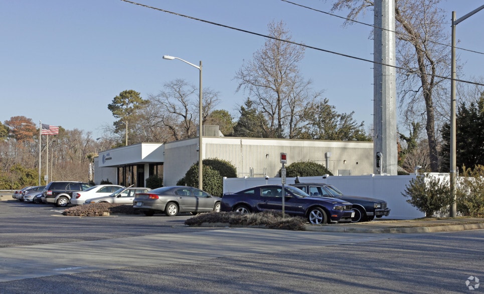 More Photos Of 1212 Communications Cir, Virginia Beach Office For Sale