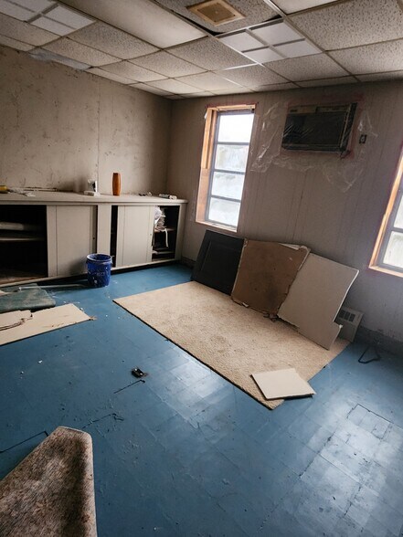 More Photos Of 3006 Harrison Ave, Cincinnati Storefront For Sale