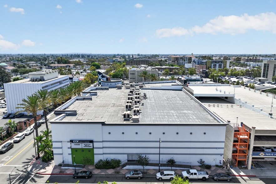 More Photos Of 8200 3rd St, Downey Movie Theatre For Sale