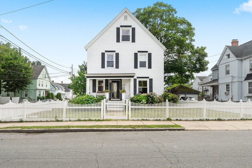 More Photos Of 47 Clinton St, Framingham Apartments For Sale